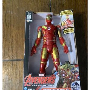 Marvel Avengers Interactive Iron Man Mark 43 Titan Hero Series, New in Box